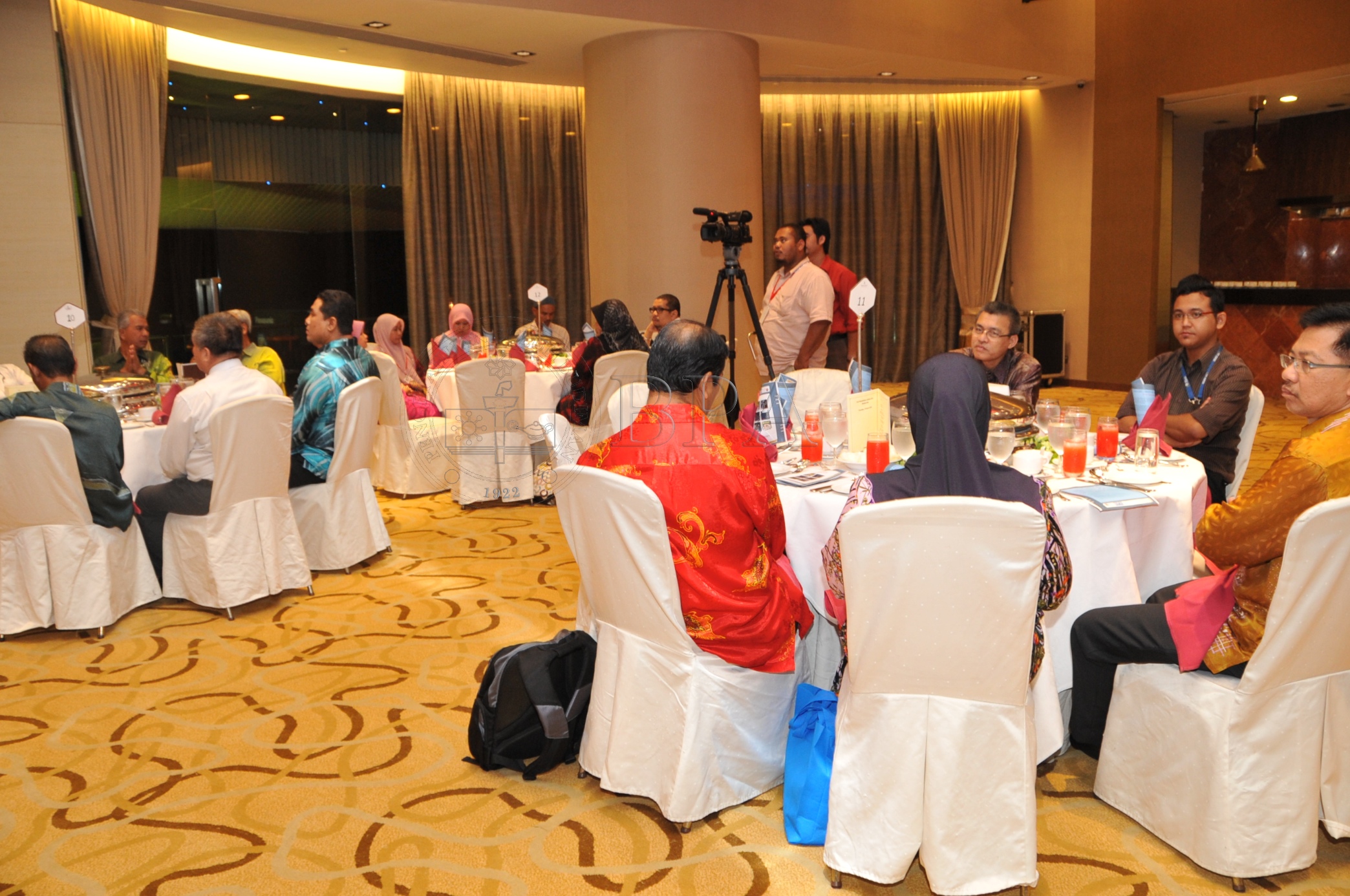 BPA 12 72 media PRO 1556